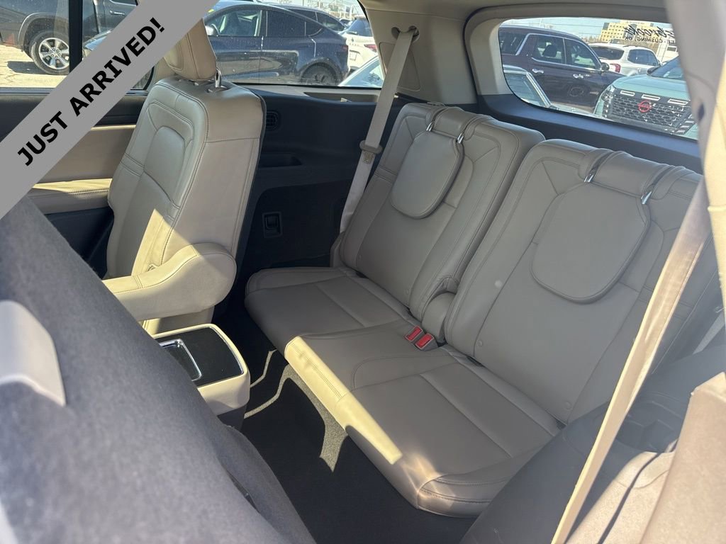 Used 2020 Lincoln Aviator Reserve w/ Equipment Group 202A image 15