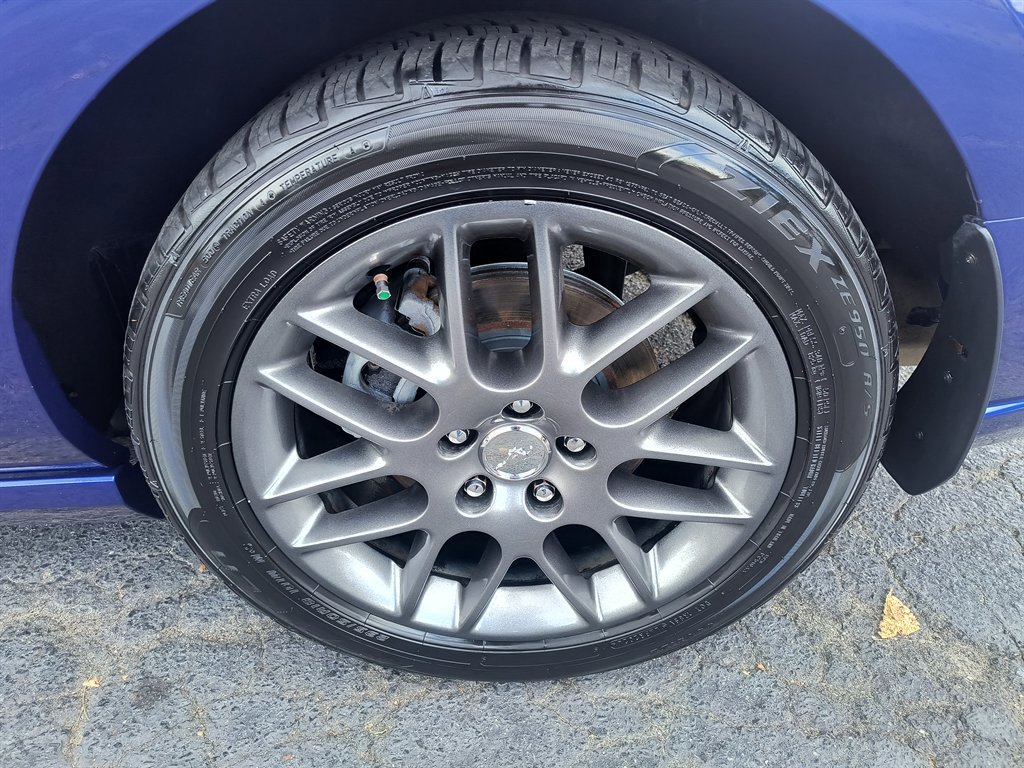 Used 2013 Ford Mustang Premium image 10