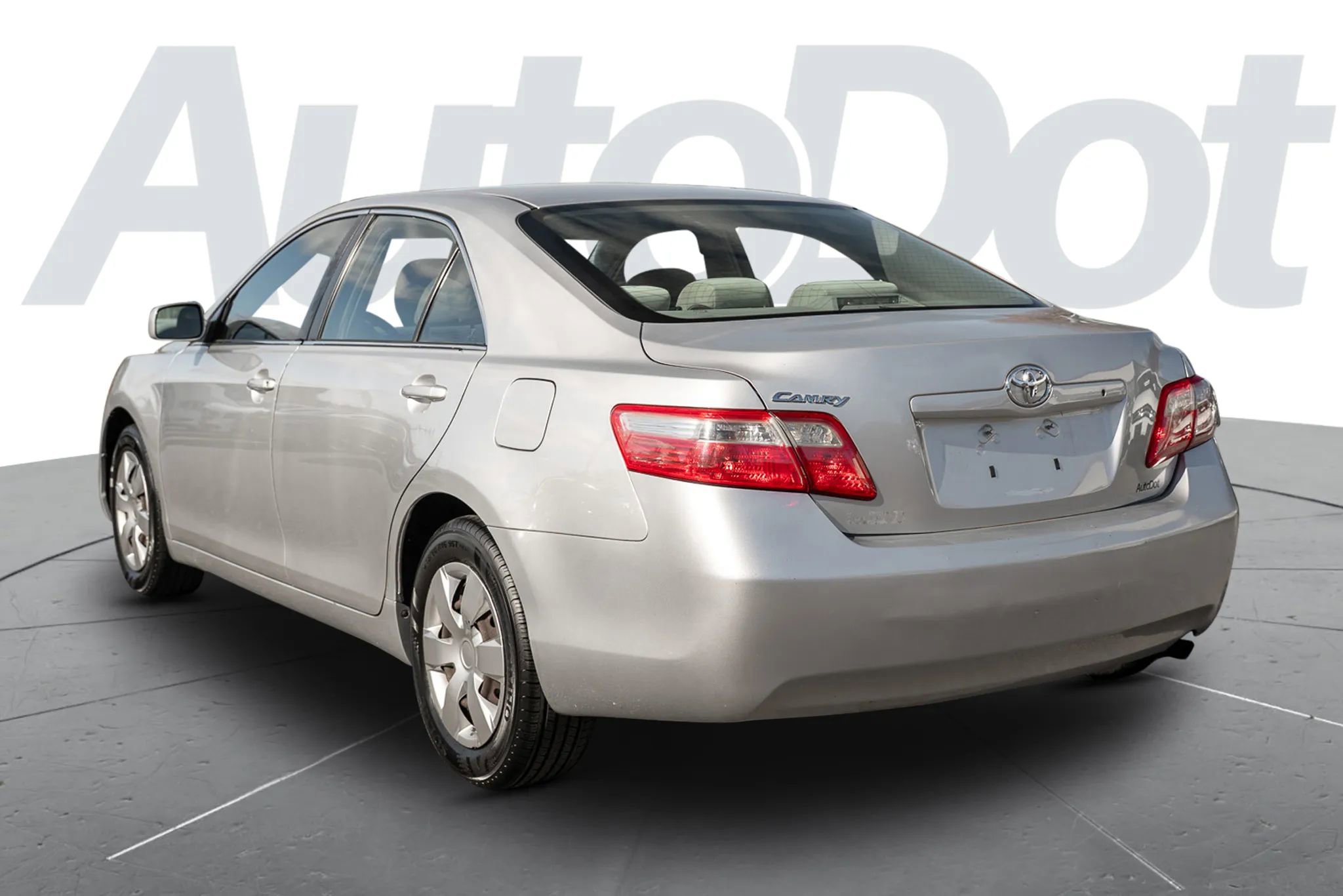 Used 2009 Toyota Camry LE image 2
