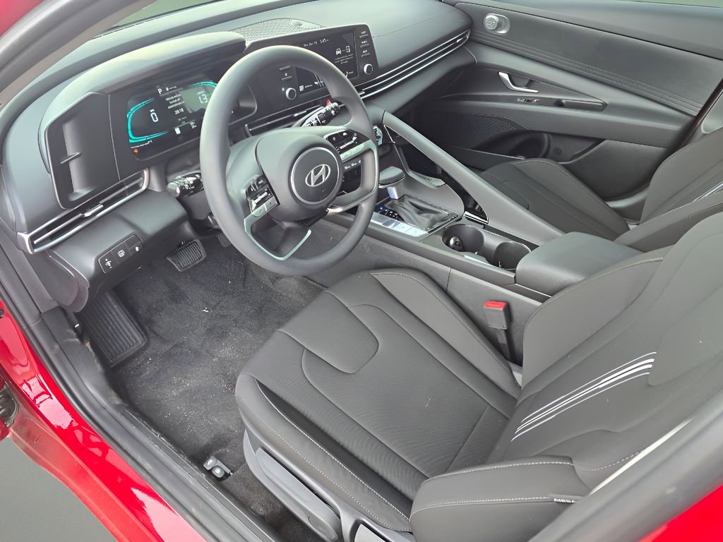 New 2025 Hyundai Elantra Blue image 23