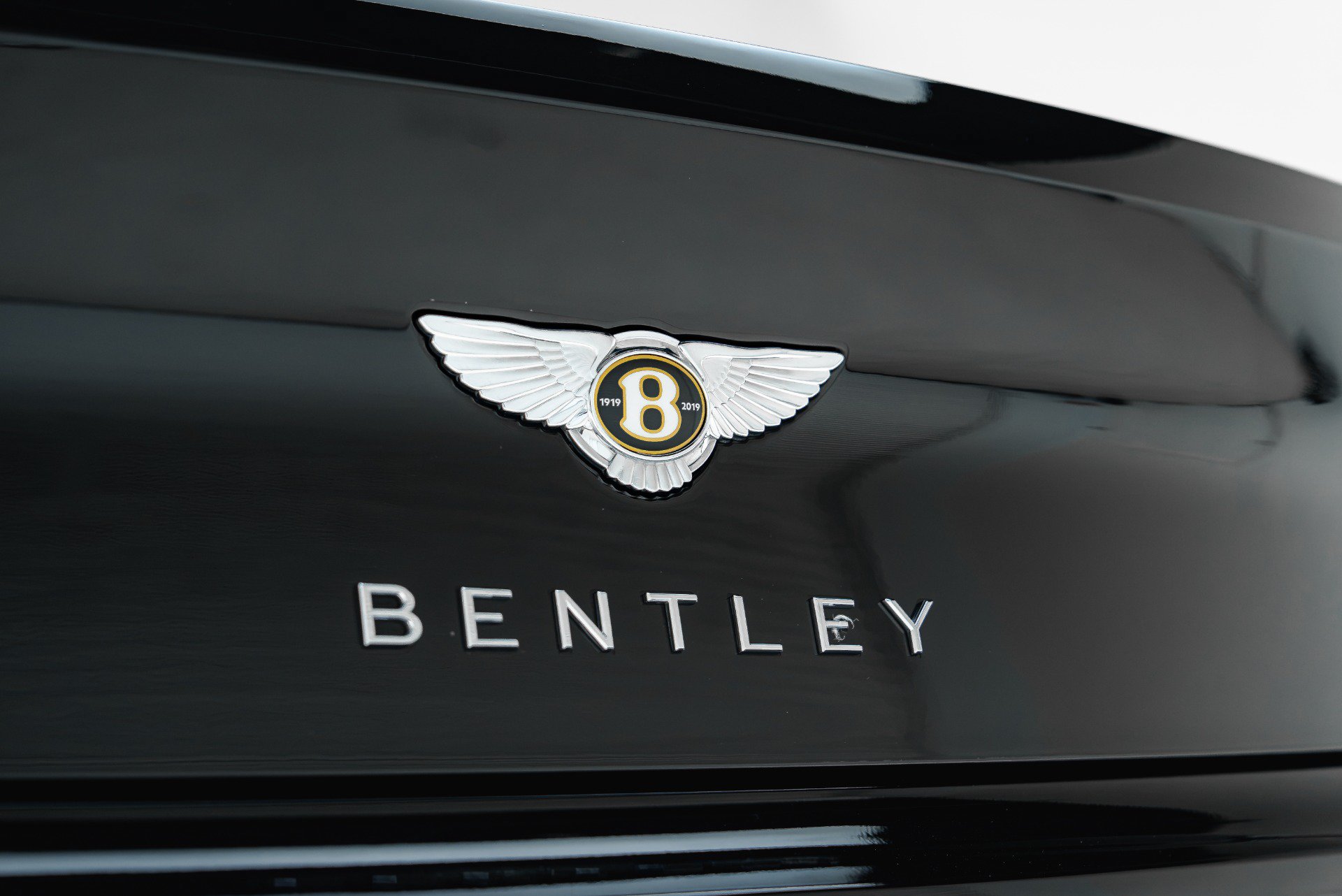 Used 2020 Bentley Continental GT V8 First Edition AWD/4WD image 32