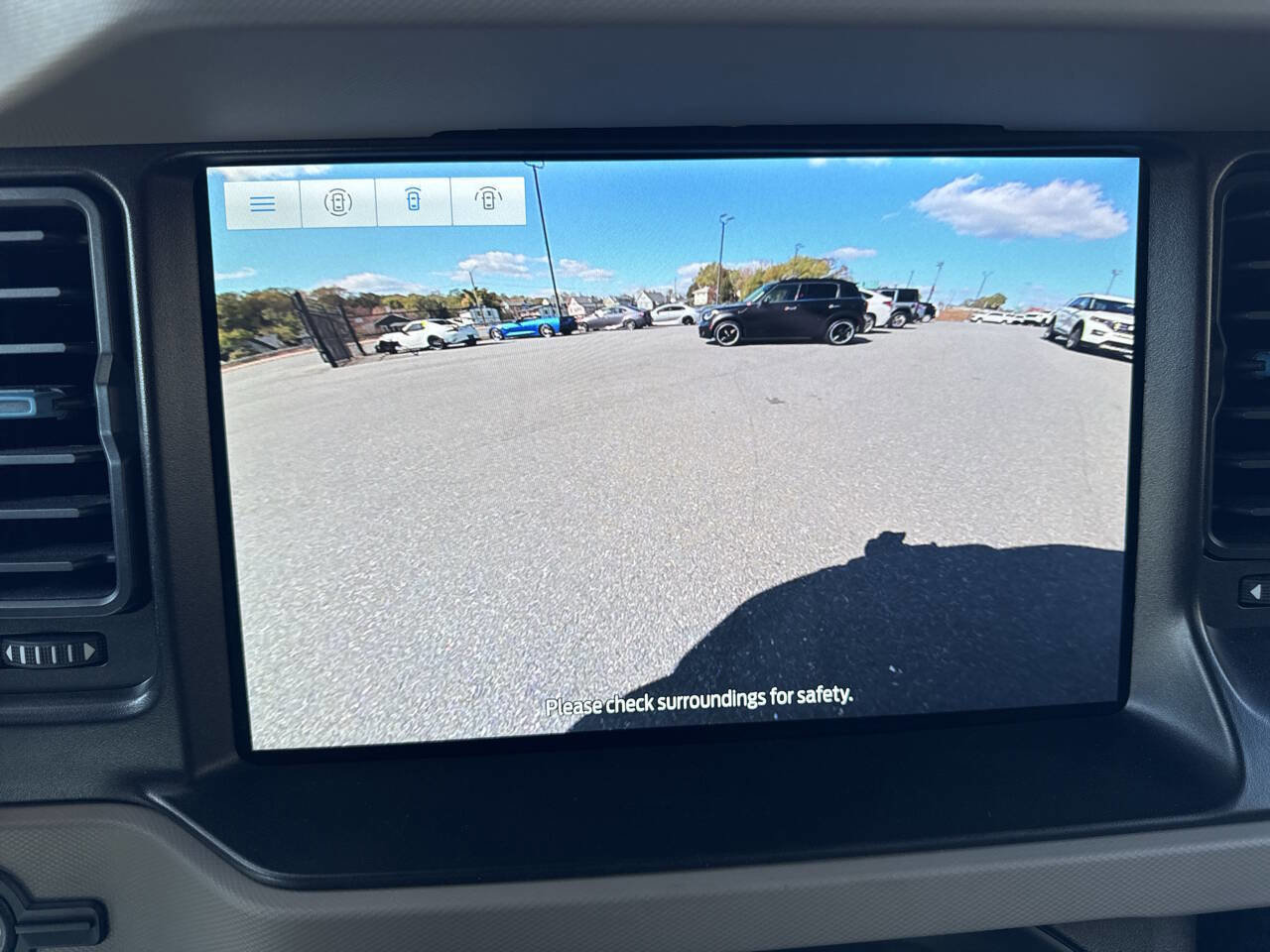 Used 2022 Ford Bronco Wildtrak image 42