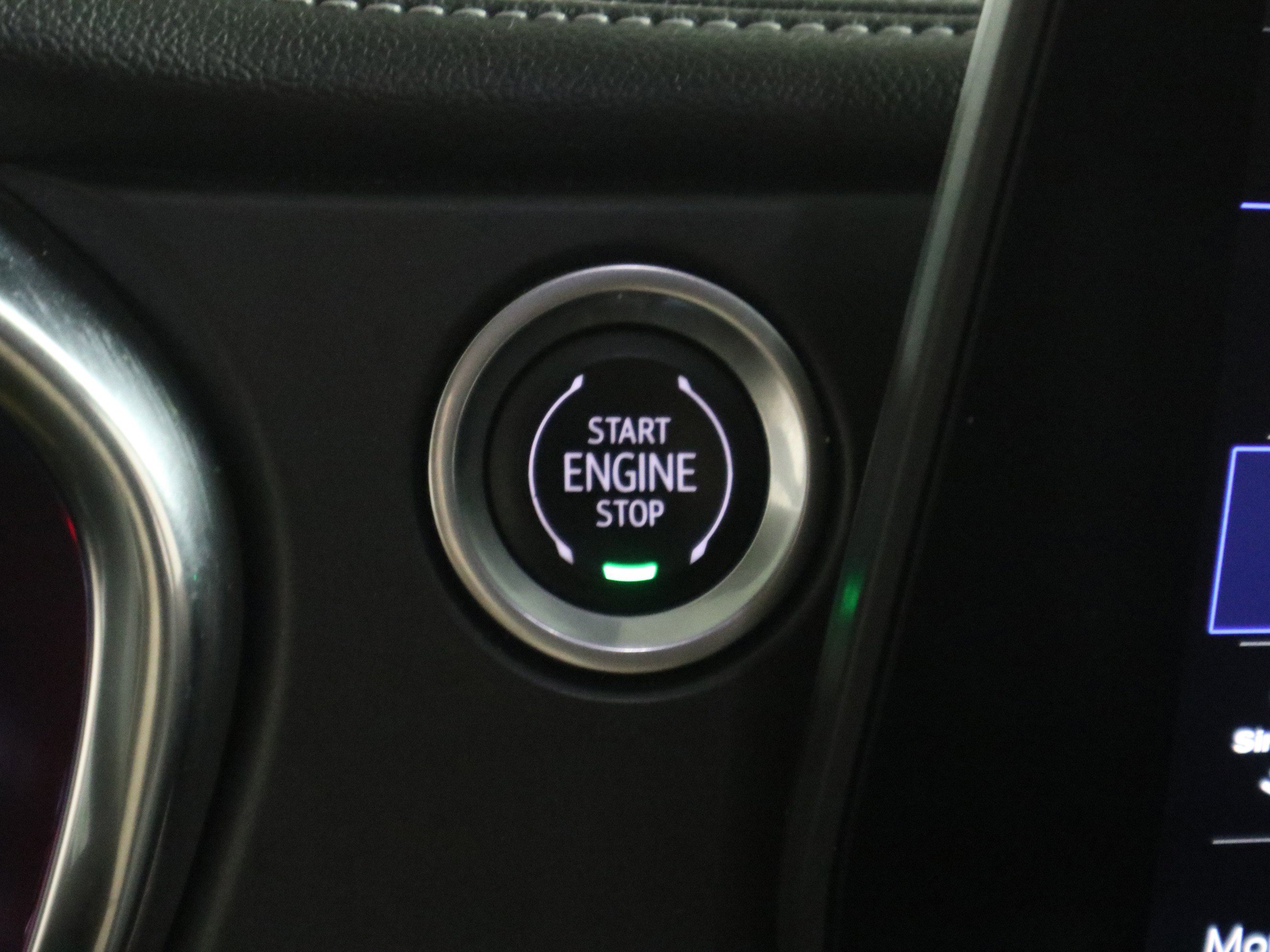 Used 2023 Chevrolet Blazer LT image 32