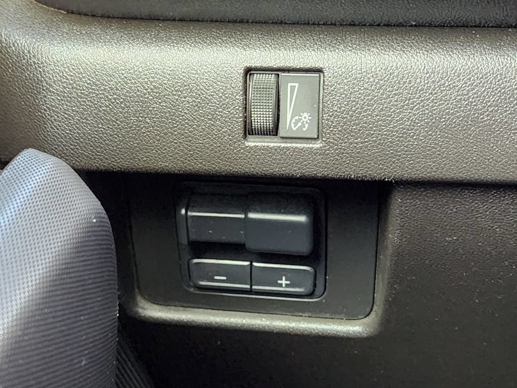 Used 2024 Chevrolet Colorado Trail Boss w/ Technology Package AWD/4WD image 22