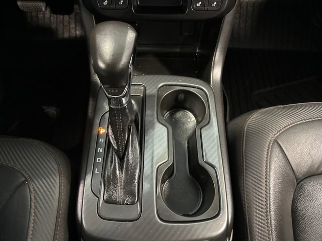 Used 2022 GMC Canyon AT4 image 25