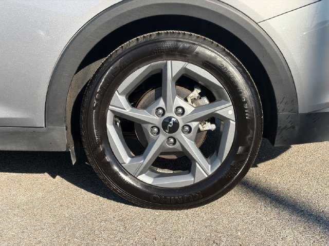 Used 2025 Kia K4 FWD image 11