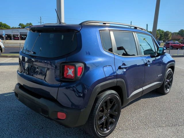 Used 2017 Jeep Renegade Altitude FWD image 4