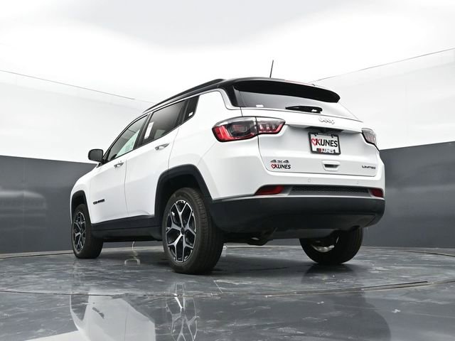Used 2026 Jeep Compass Limited AWD/4WD image 41