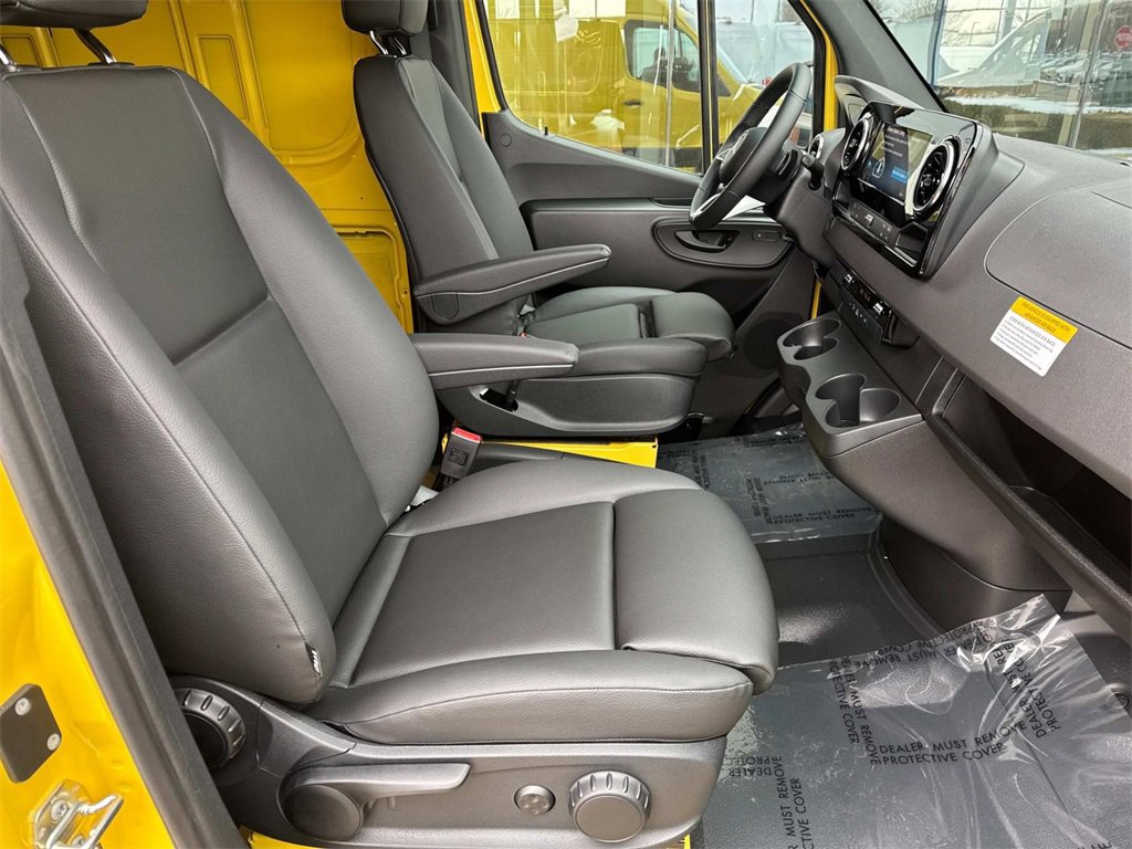 New 2025 Mercedes-Benz Sprinter 2500 image 10