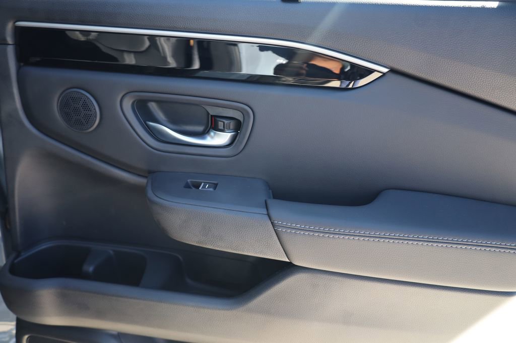 New 2025 Honda Pilot Touring image 33