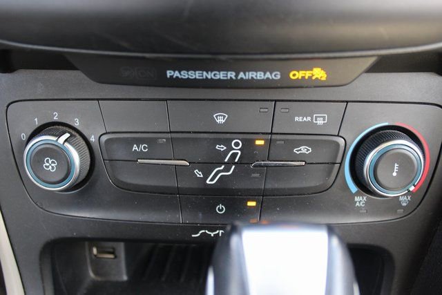 Used 2016 Ford Focus SE image 13