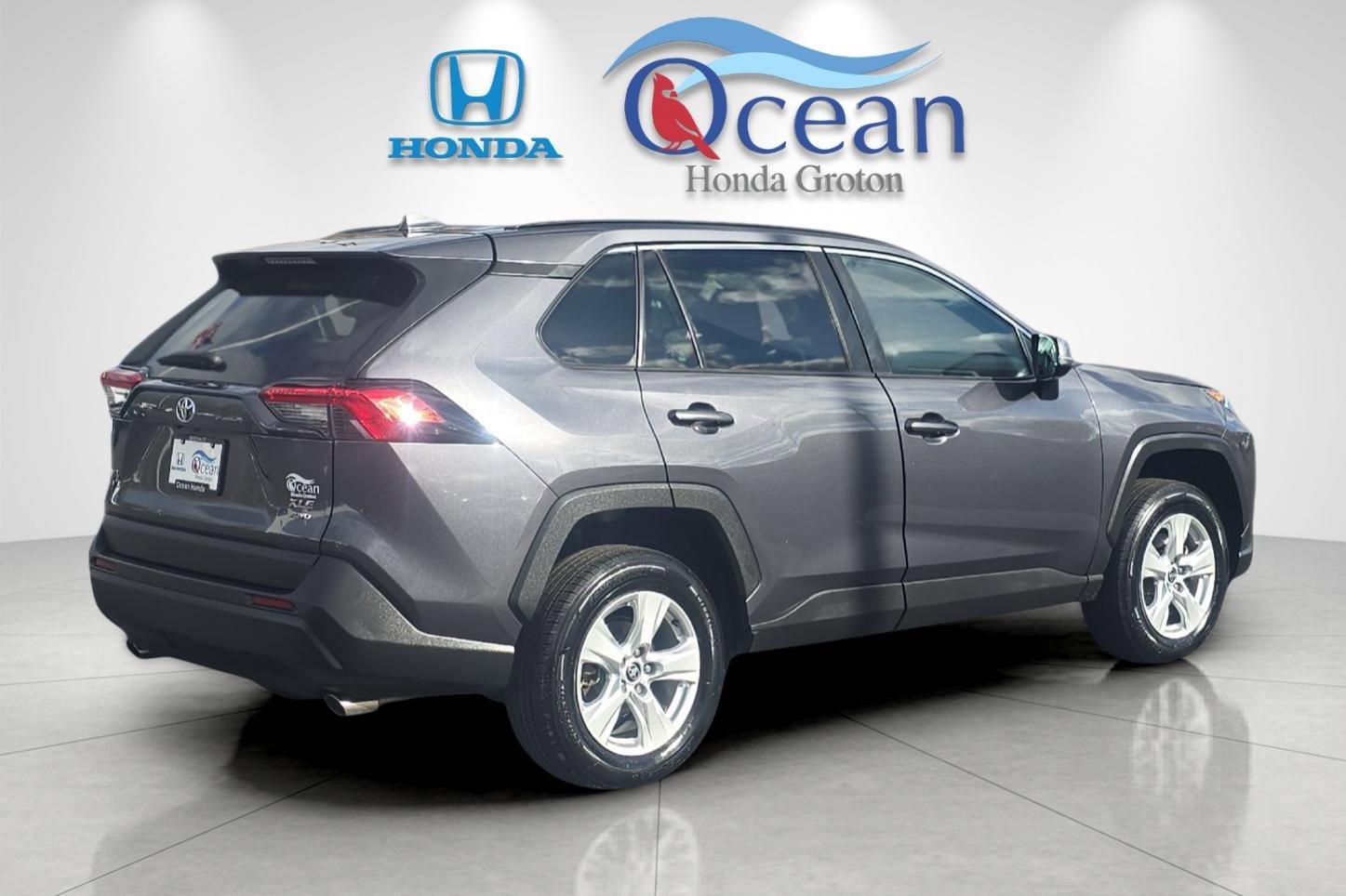 Used 2021 Toyota RAV4 XLE image 3