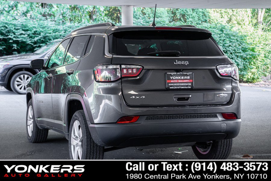 Used 2022 Jeep Compass Latitude AWD/4WD image 9