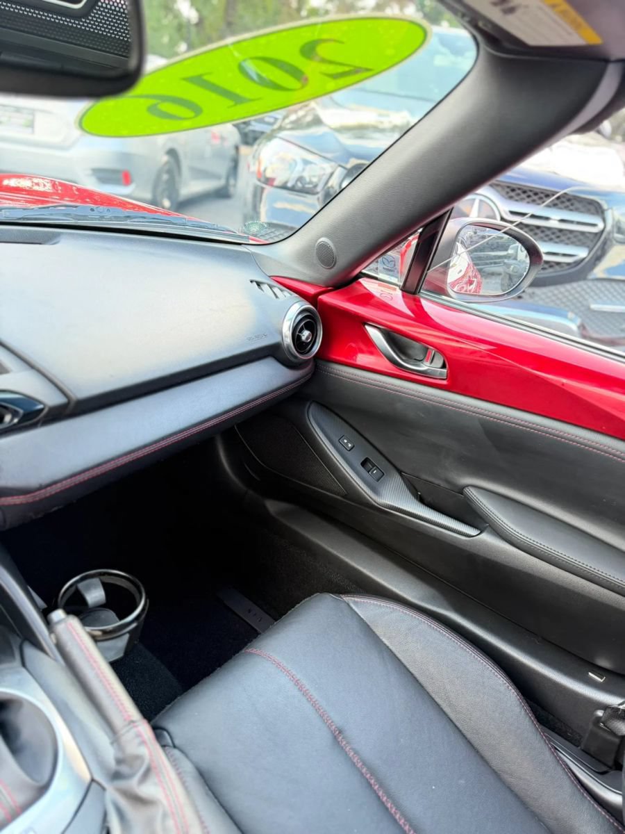 Used 2016 MAZDA MX-5 Miata Grand Touring RWD image 24