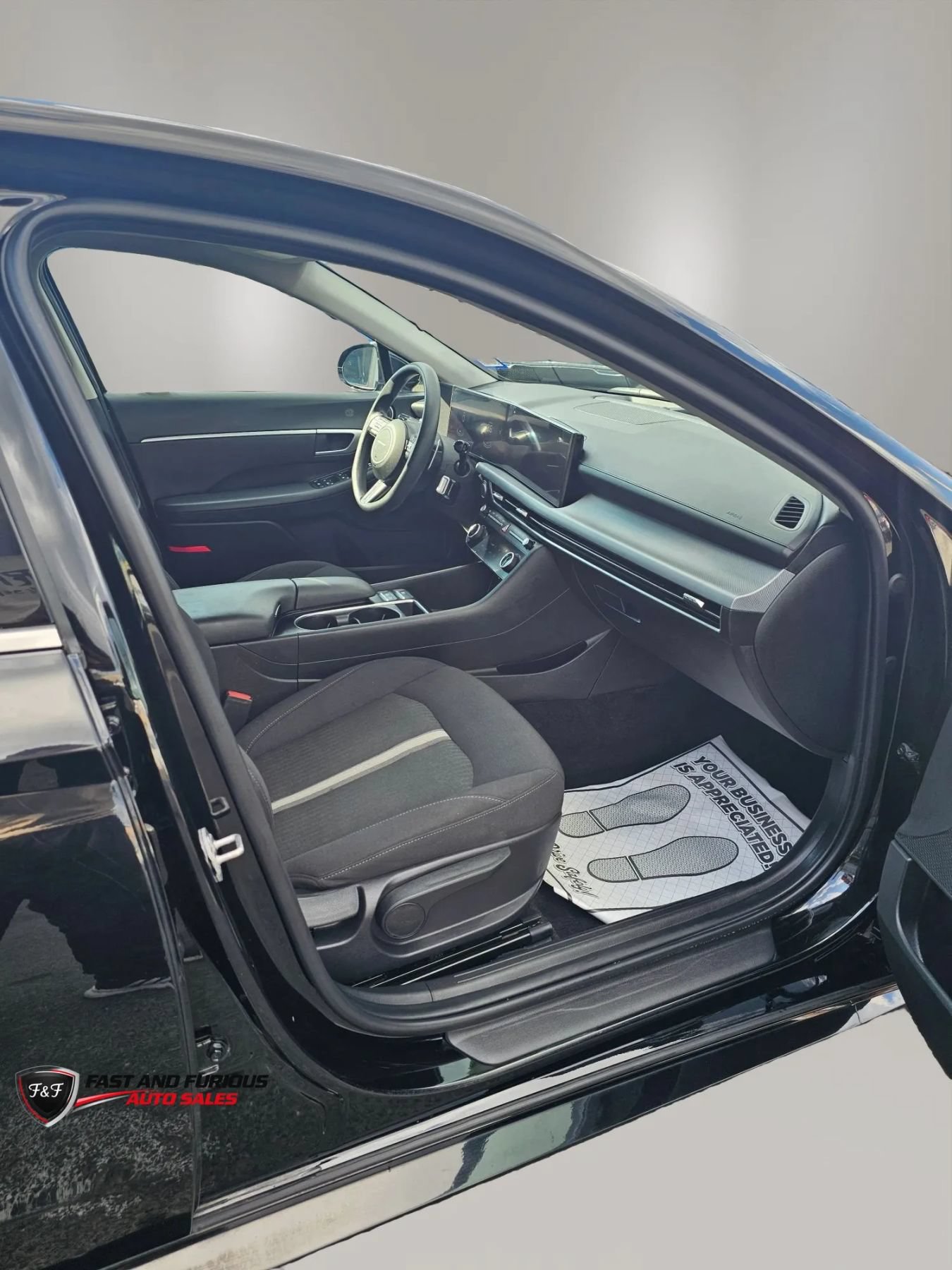 Used 2025 Hyundai Sonata SEL FWD image 11