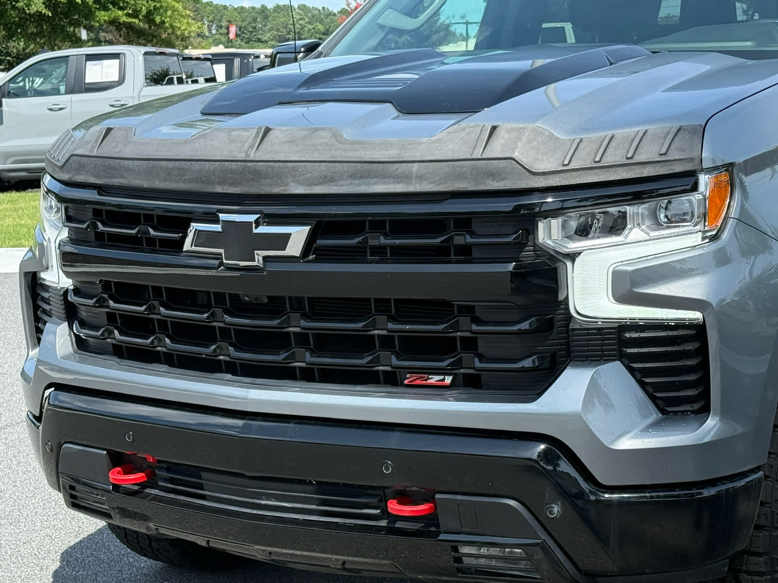 Used 2024 Chevrolet Silverado 1500 LT Trail Boss w/ LT Trail Boss Premium Package AWD/4WD image 9