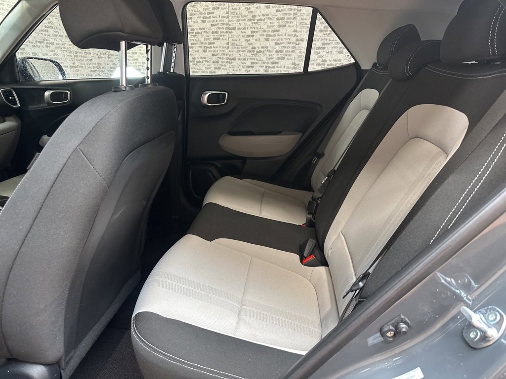 Certified 2025 Hyundai Venue SEL image 14
