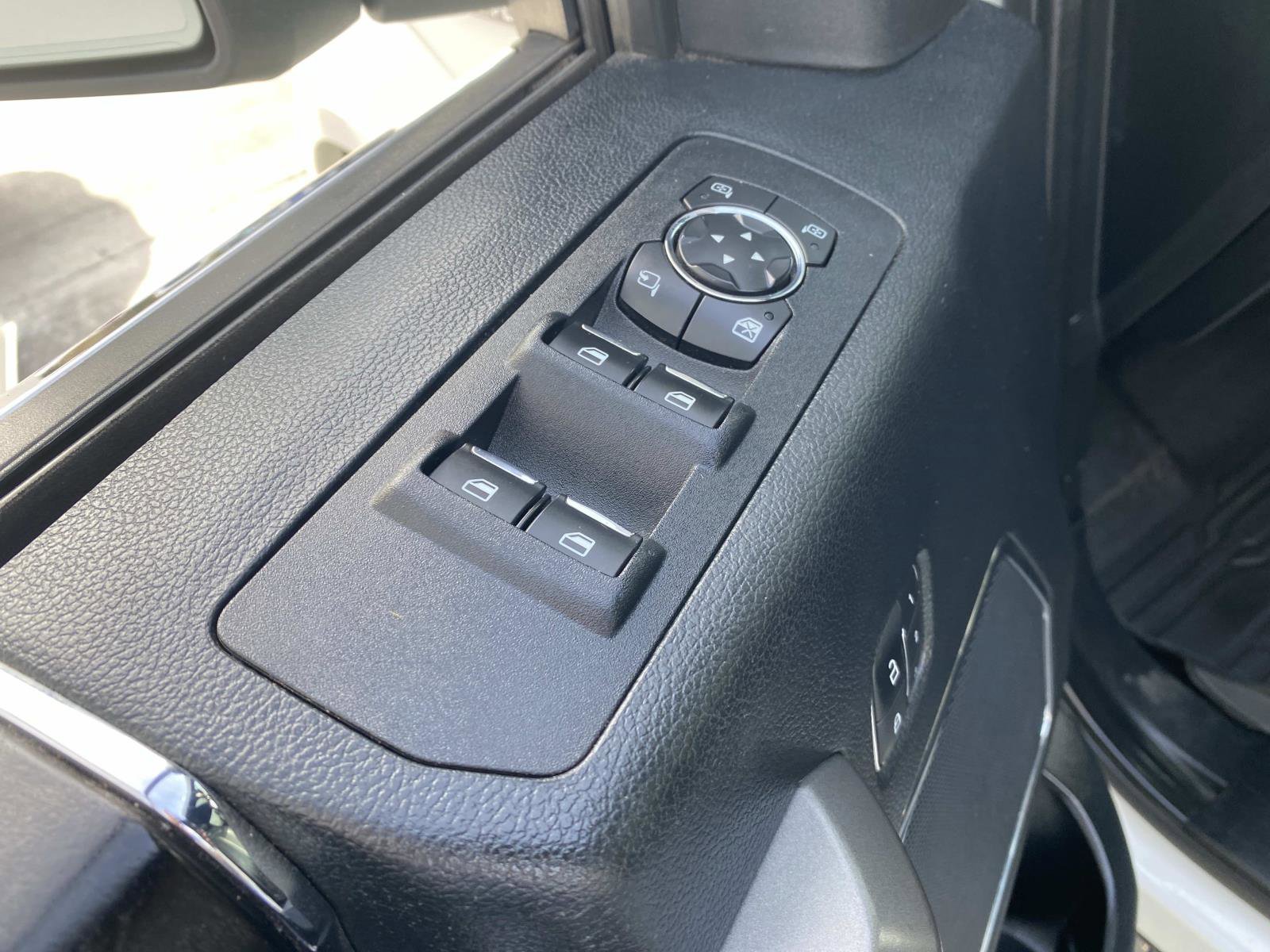 Used 2020 Ford F150 Platinum w/ Equipment Group 701A Luxury image 17