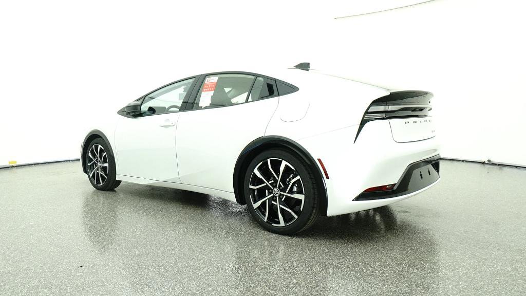 New 2026 Toyota Prius Plug-In Hybrid image 24