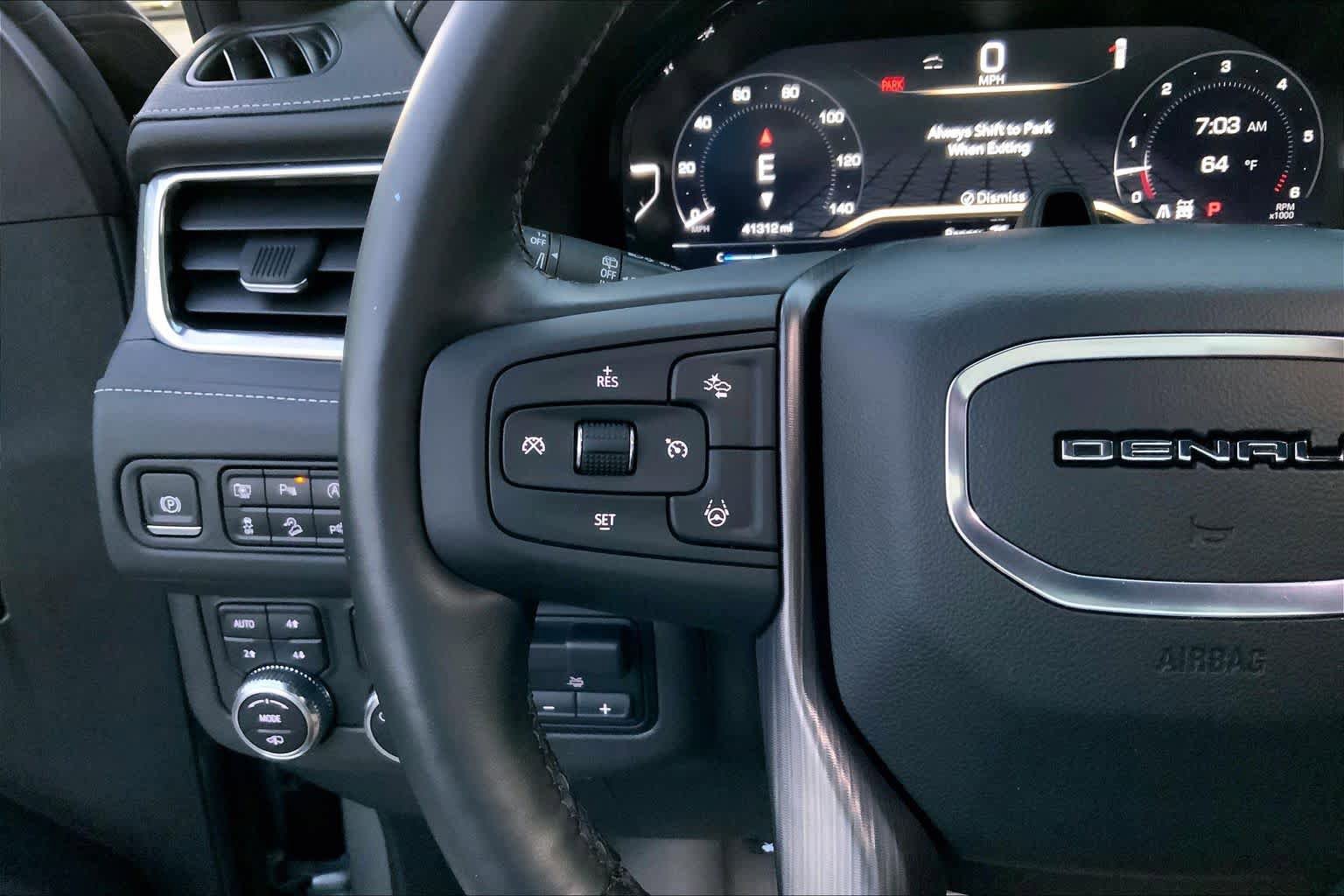 Used 2023 GMC Yukon Denali Ultimate AWD/4WD image 23