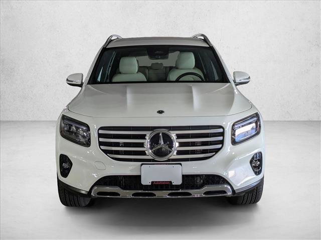 Used 2026 Mercedes-Benz GLB 250 image 2