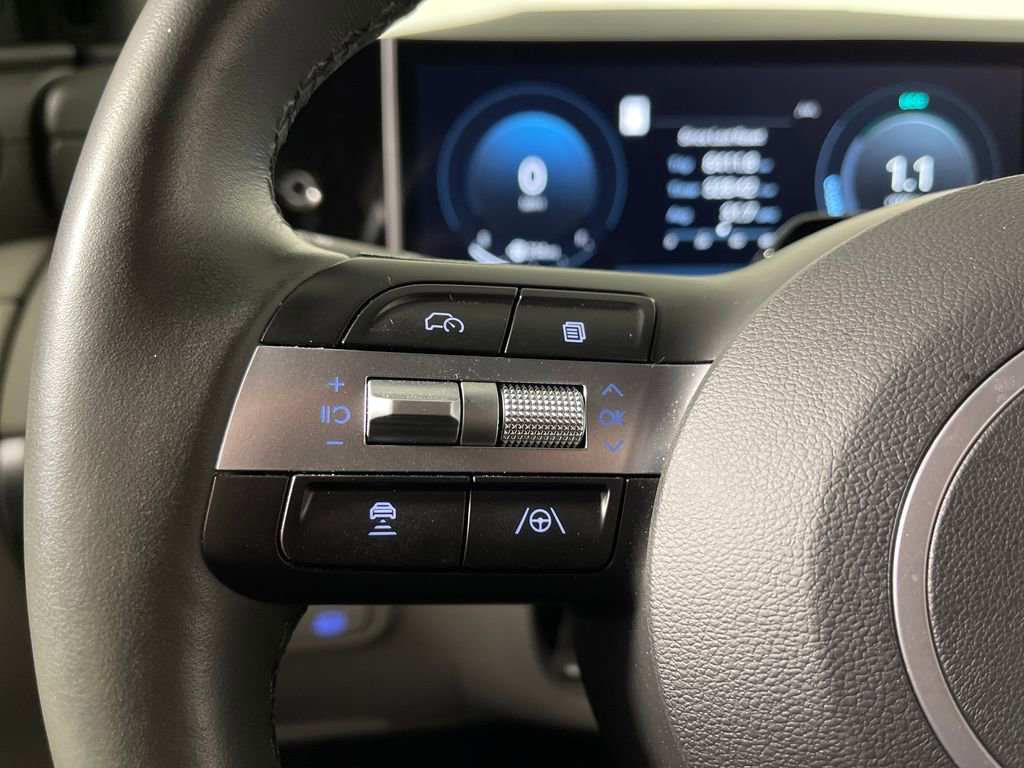 Certified 2025 Hyundai Tucson Limited AWD/4WD image 28