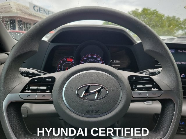 Certified 2023 Hyundai Elantra SEL FWD image 13