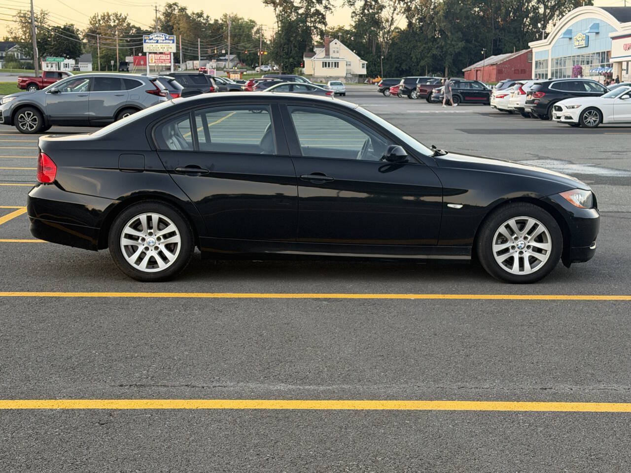 Used 2006 BMW 325i Sedan RWD image 8