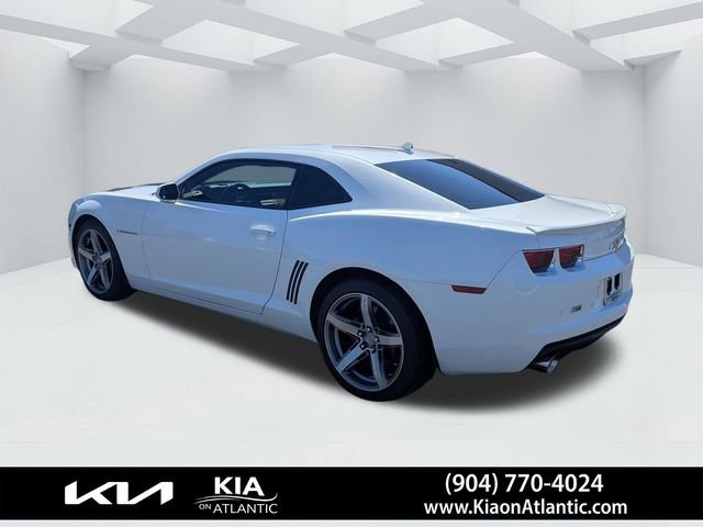 Used 2013 Chevrolet Camaro SS w/ RS Package RWD image 5