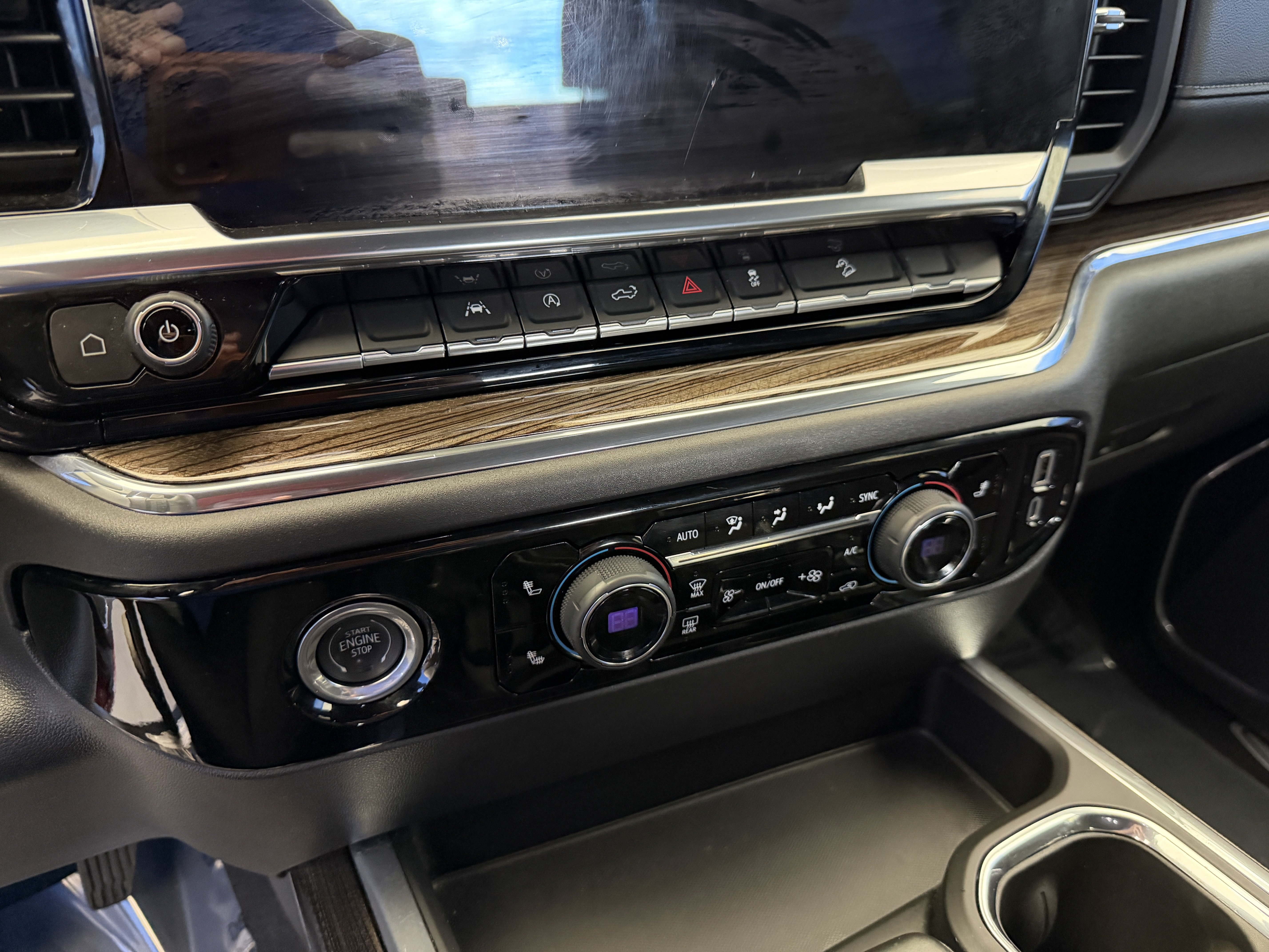 Used 2023 Chevrolet Silverado 1500 RST AWD/4WD image 23