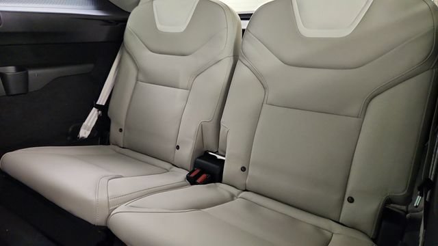 New 2026 Volvo EX90 Plus AWD/4WD image 31