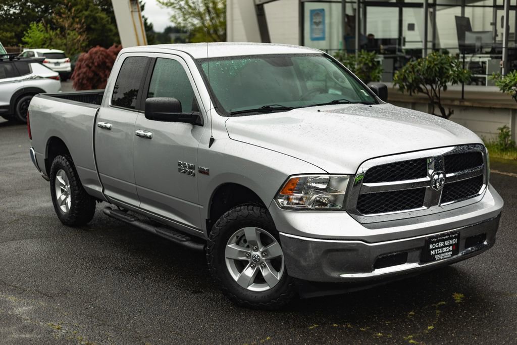 Used 2017 RAM 1500 Classic SLT AWD/4WD image 2