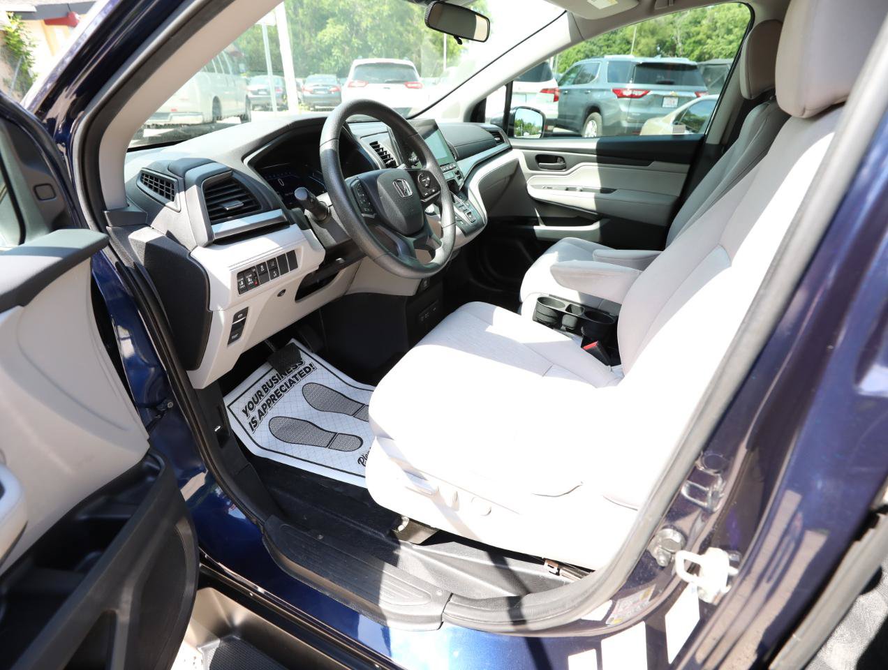 Used 2019 Honda Odyssey EX image 16