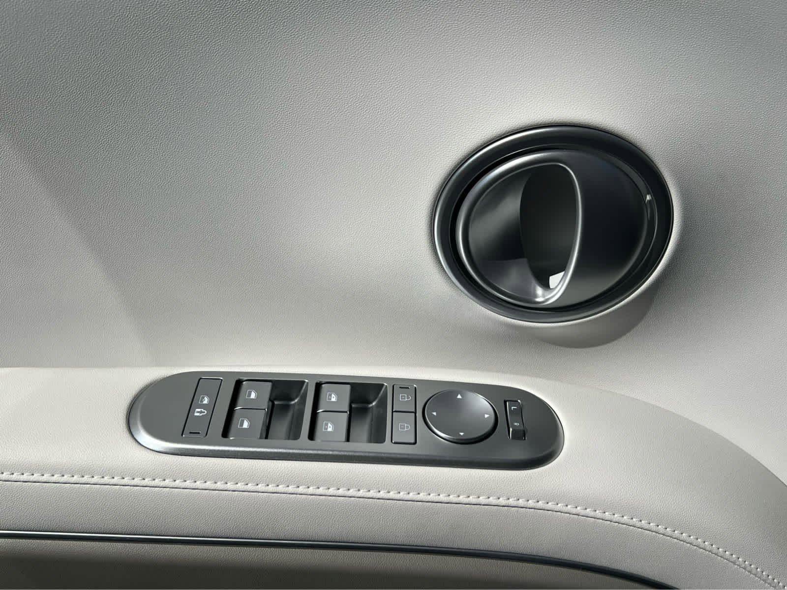 Certified 2026 Hyundai Palisade SEL AWD/4WD image 31