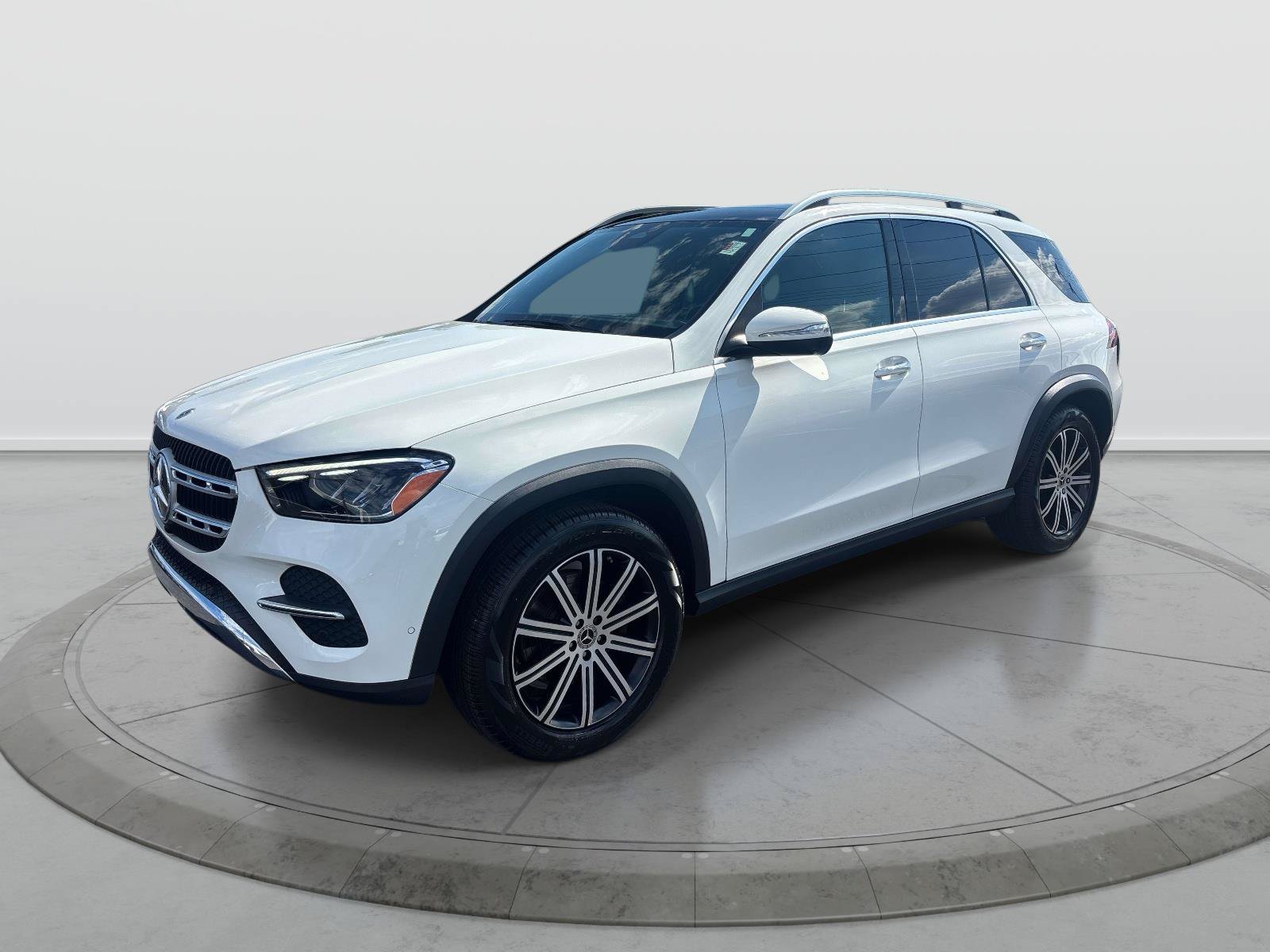 Used 2024 Mercedes-Benz GLE 350 4MATIC image 1