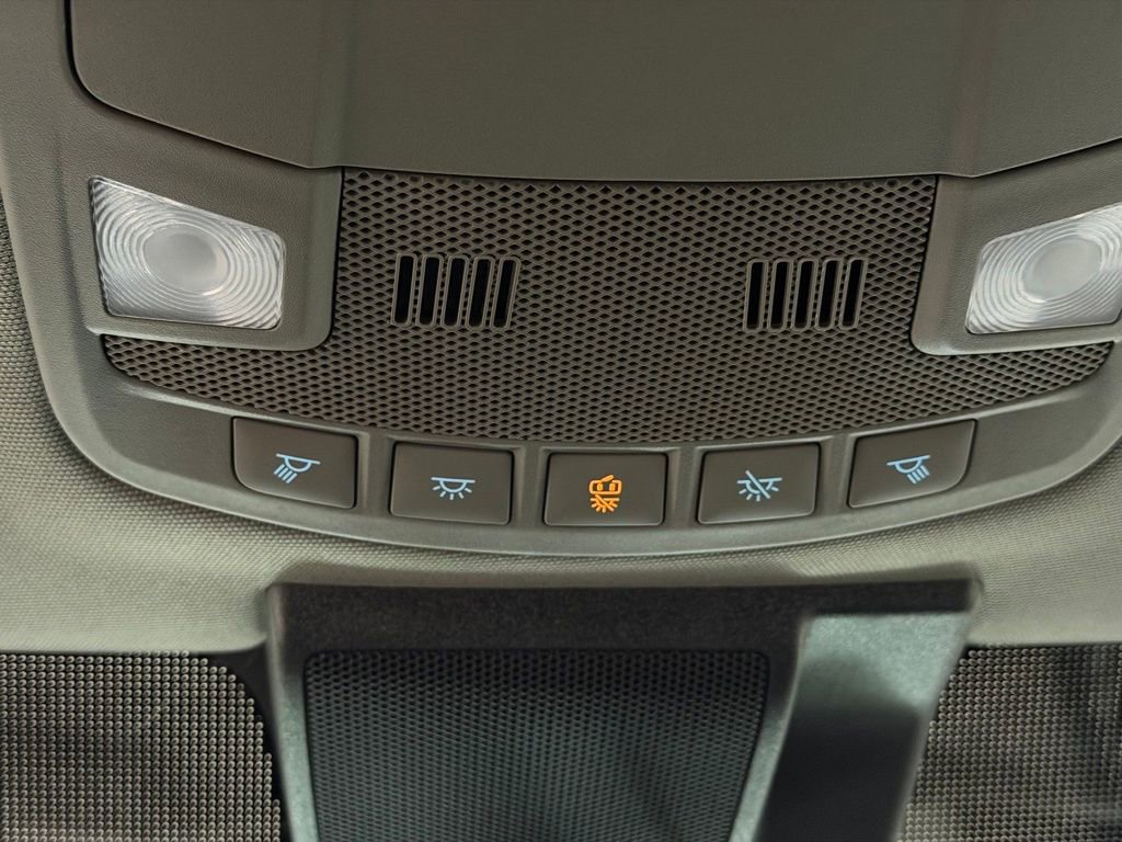 Used 2021 Ford F250 Lariat w/ Chrome Package image 41