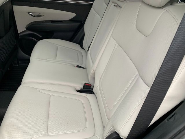 Used 2023 Hyundai Tucson SEL w/ Convenience Package image 18
