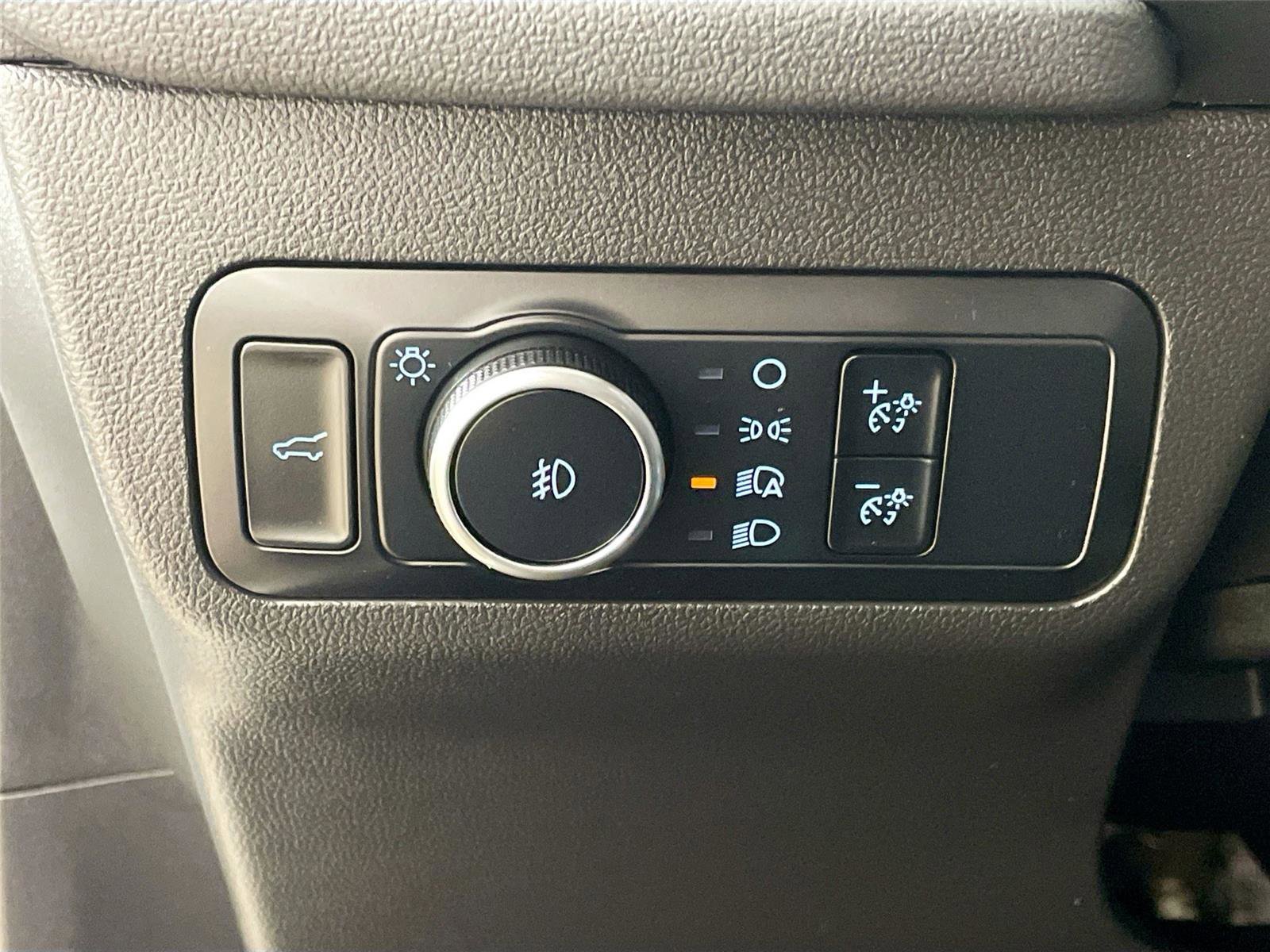 Used 2024 Ford Escape ST-Line Select w/ Tech Pack #1 image 14