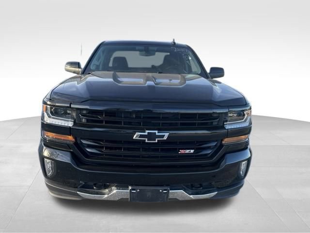 Used 2018 Chevrolet Silverado 1500 LT w/ All Star Edition image 9