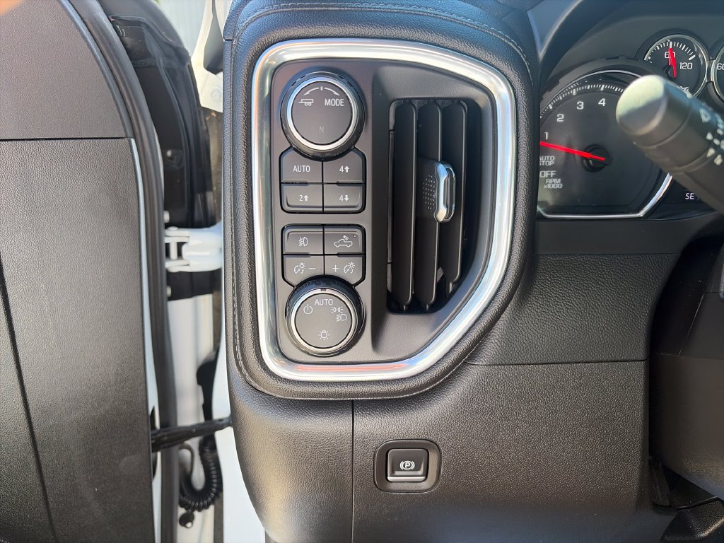 Used 2021 Chevrolet Silverado 1500 RST AWD/4WD image 30