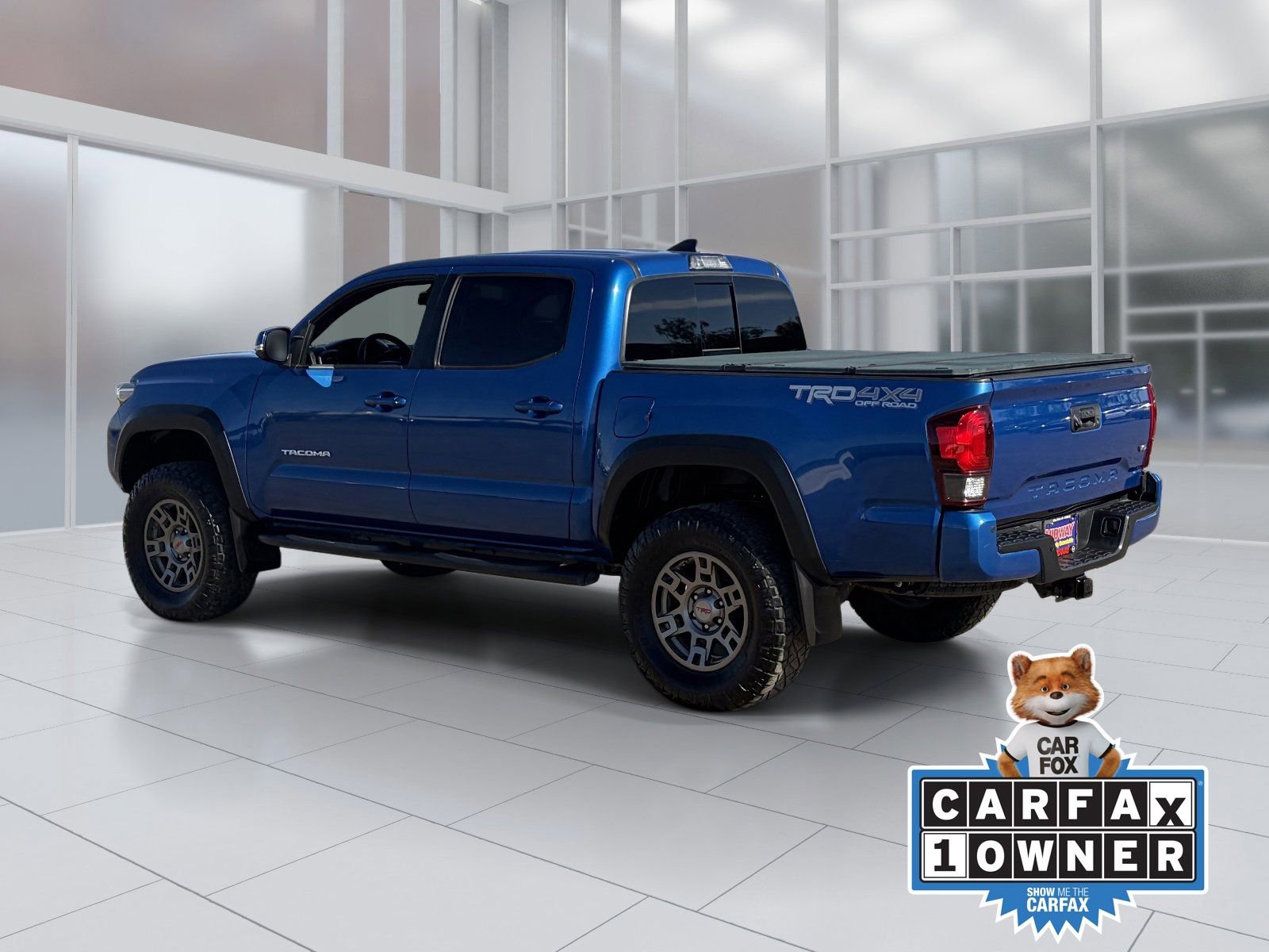 Used 2018 Toyota Tacoma TRD Off-Road w/ Technology Package AWD/4WD image 4