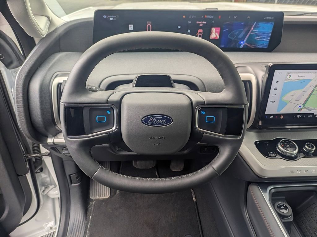 Used 2025 Ford Expedition Active image 19