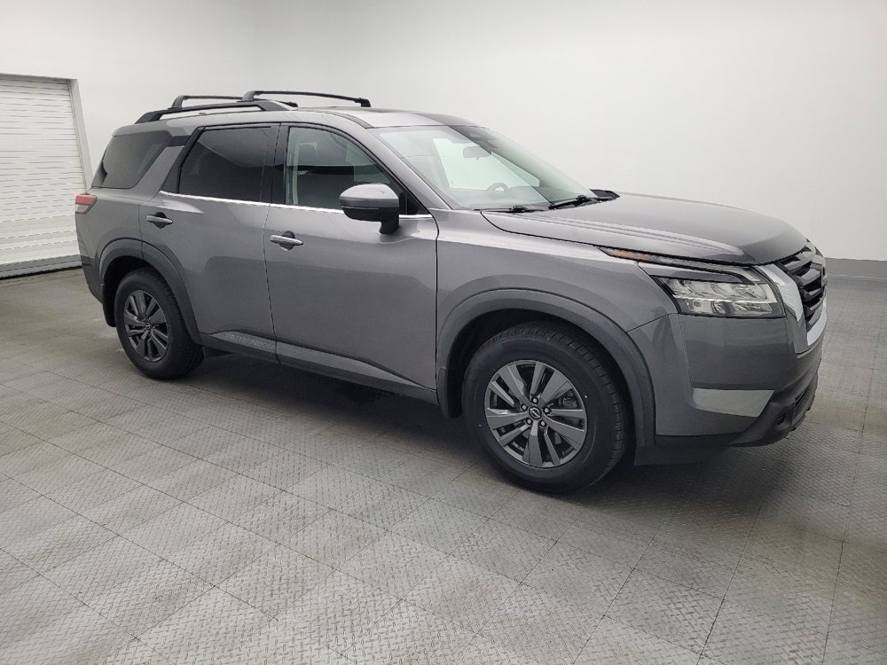Used 2022 Nissan Pathfinder SV w/ SV Premium Package image 11