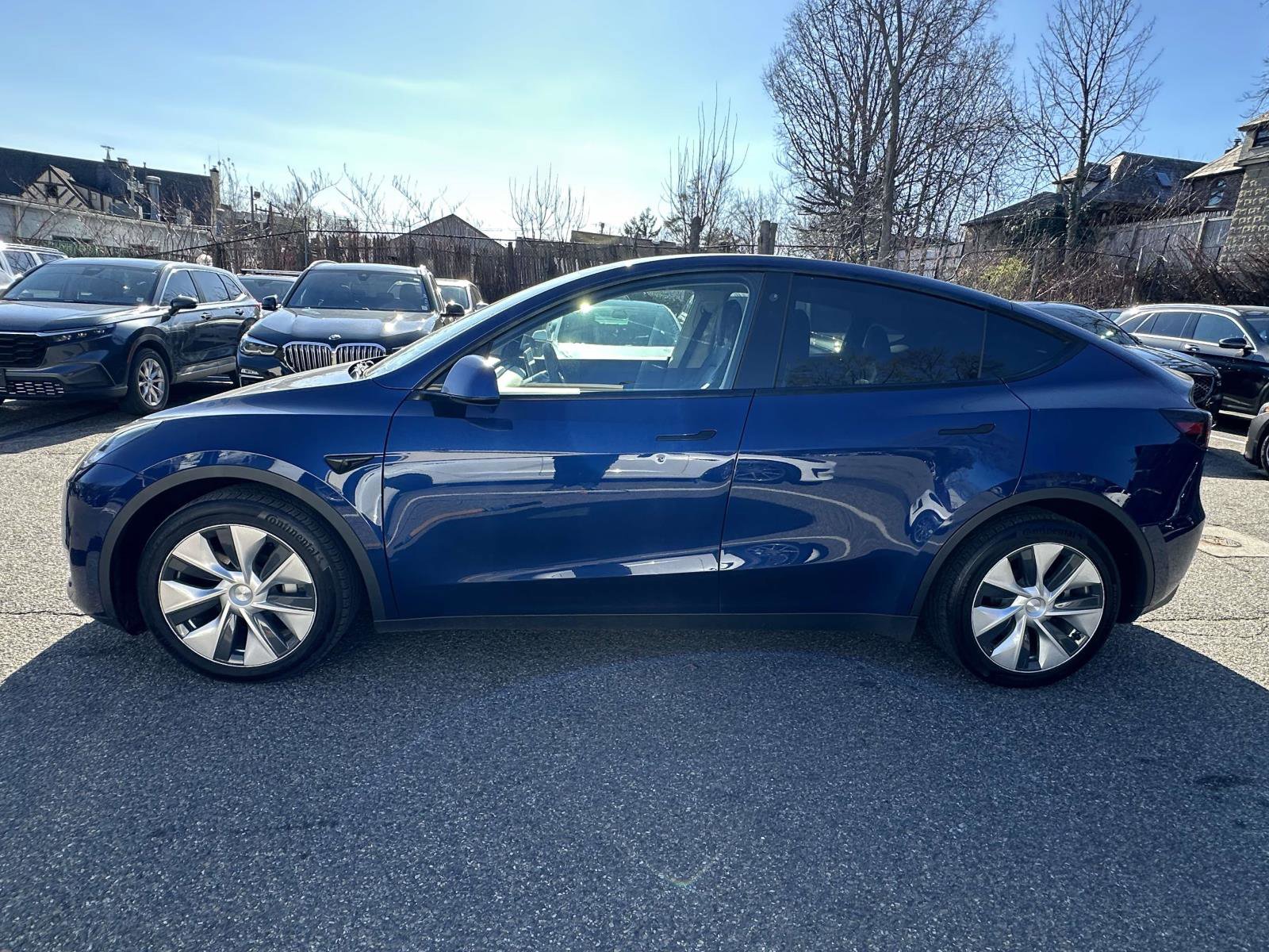 Used 2022 Tesla Model Y Long Range AWD/4WD image 6