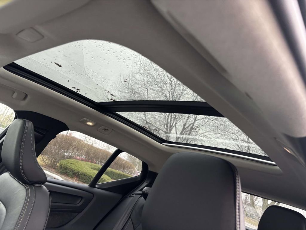 New 2026 Volvo XC40 B5 Plus w/ Protection Package Premier image 25