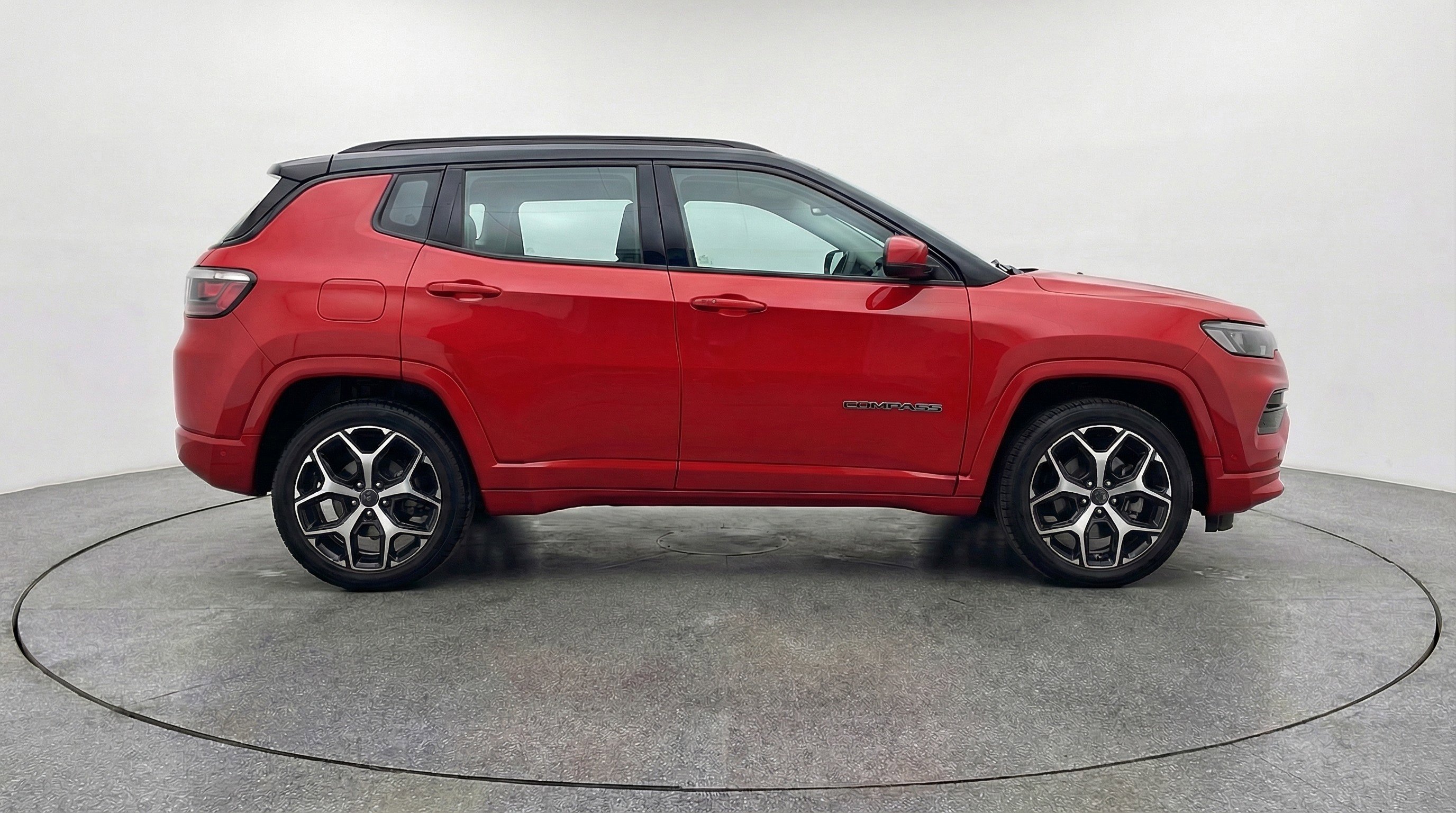 Used 2025 Jeep Compass Limited AWD/4WD image 11