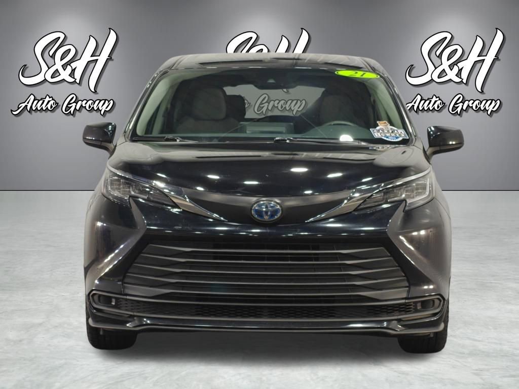Used 2021 Toyota Sienna LE FWD image 13