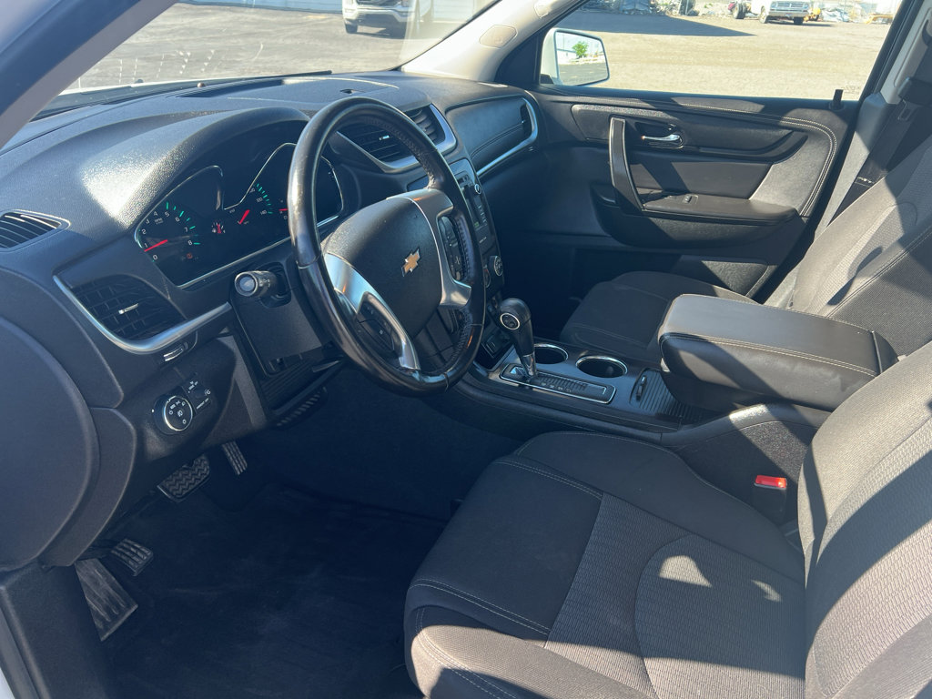 Used 2017 Chevrolet Traverse LT AWD/4WD image 9