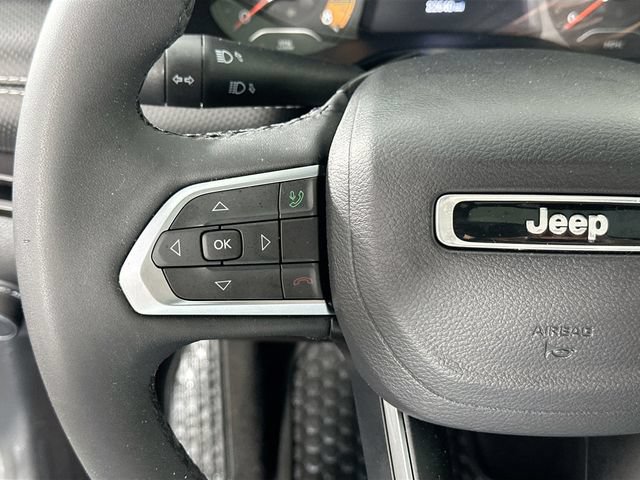 Used 2023 Jeep Compass Latitude w/ Sun and Sound Group AWD/4WD image 23