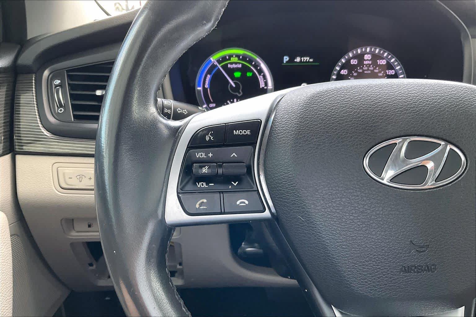Used 2018 Hyundai Sonata Limited FWD image 23